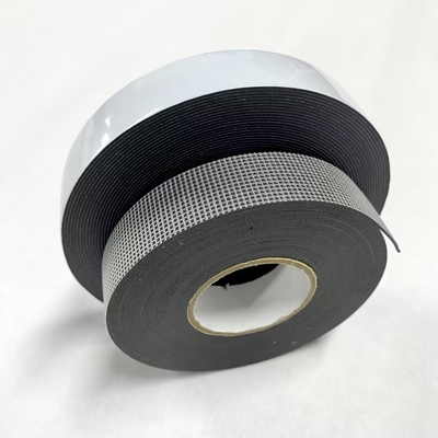 Wyroby z tworzyw sztucznych zawierające:00,76 mm grubości