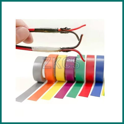 Wytrzymałość na rozciąganie ≥ 20 MPa Materiał winylowy na bazie gumy Klej Trwały Elastyczny arkusz Nadaje się do ciężkich zastosowań przemysłowych